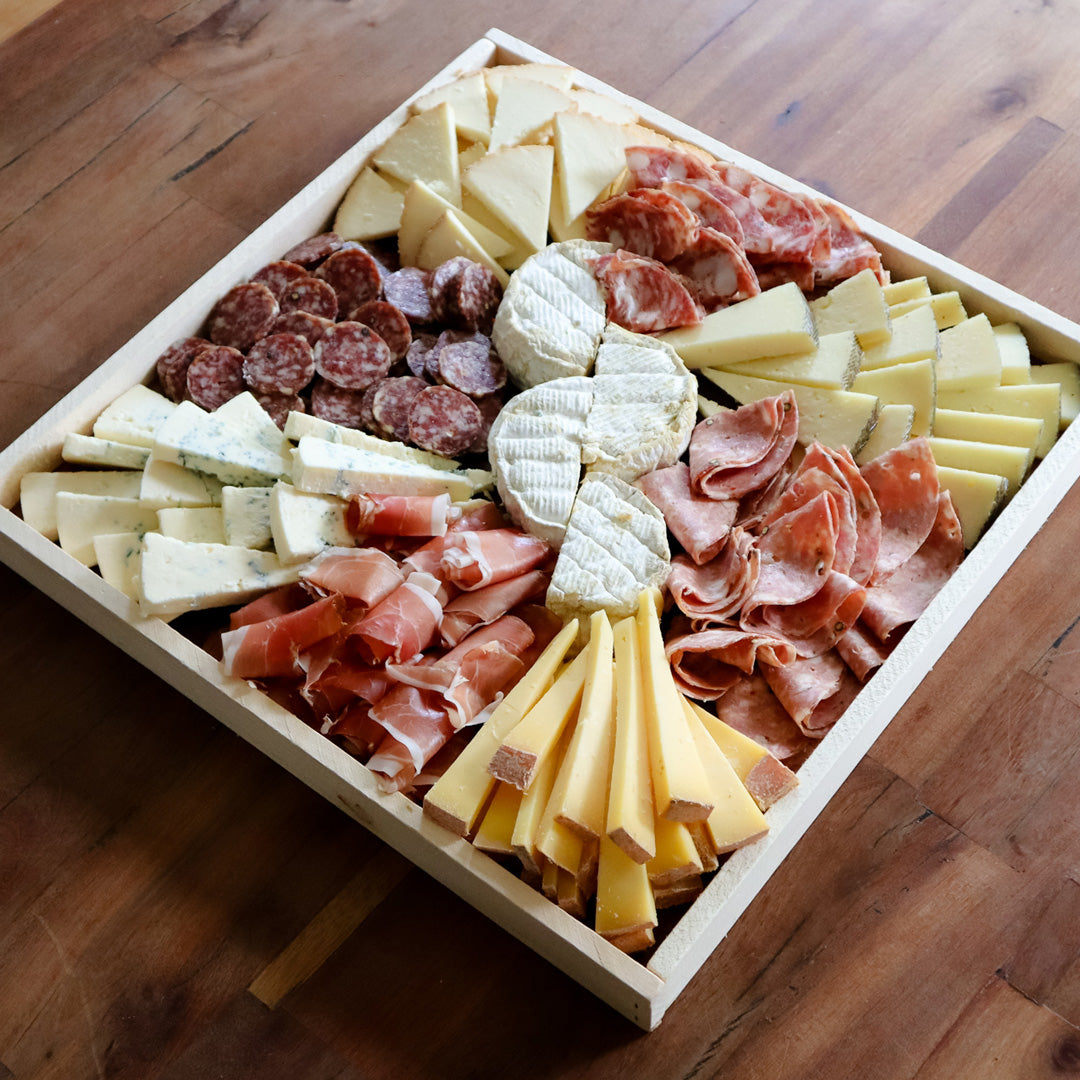 CHEESE + MEAT (L)