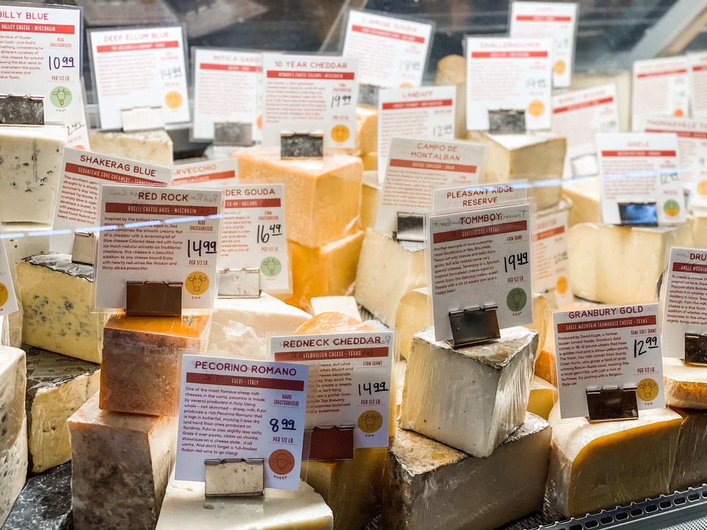 How to select and store cheese image of Antonelli's Cheese Shop case.