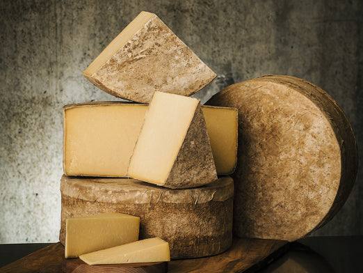 CABOT CLOTHBOUND CHEDDAR / The Cellars at Jasper Hill