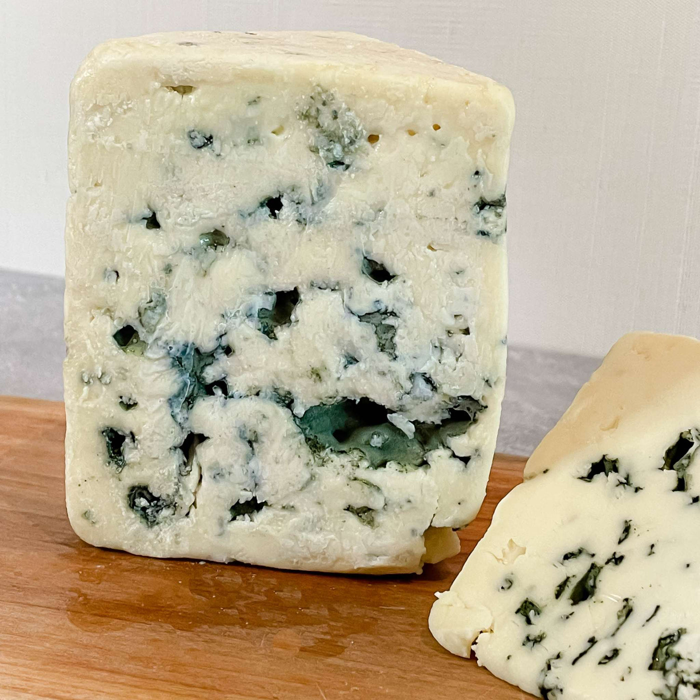 ROQUEFORT, A.O.C. / Gabriel Coulet / France / Raw Sheep / Blue